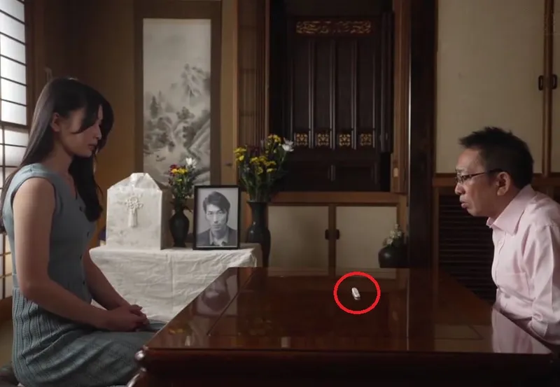 Một ngày sau tang lễ người chồng, người yêu của con trai đã bị bố ông chồng ép đụ không bao đến mang thai